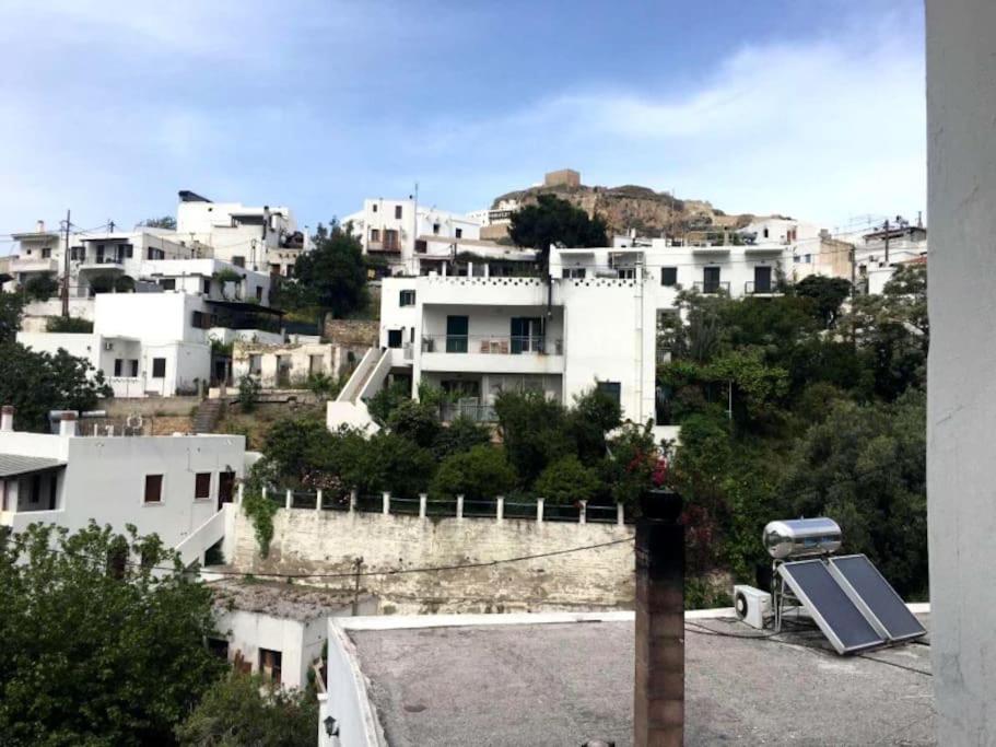 Μονοκατοικία Με Θέα Τη Χώρα Skyros Exterior foto